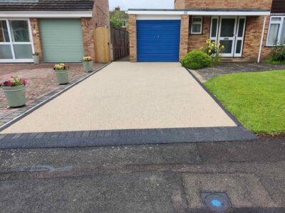 Aldingbourne resin driveway