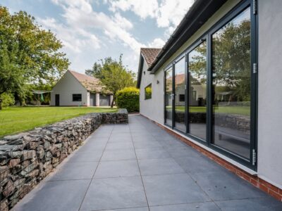 Lancing how to lay porcelain patio slabs